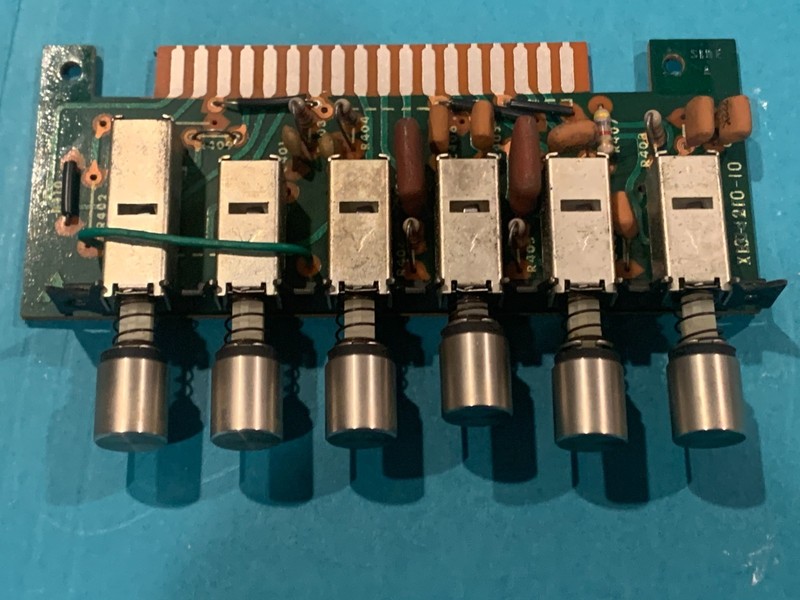 Kenwood KR-6200 Stereo Receiver – Parting Out – Push Switch Unit X13-1210-12