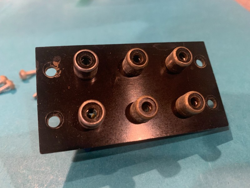 Kenwood KR-6200 Stereo Receiver – Parting Out -Phono AUX PIN Jacks