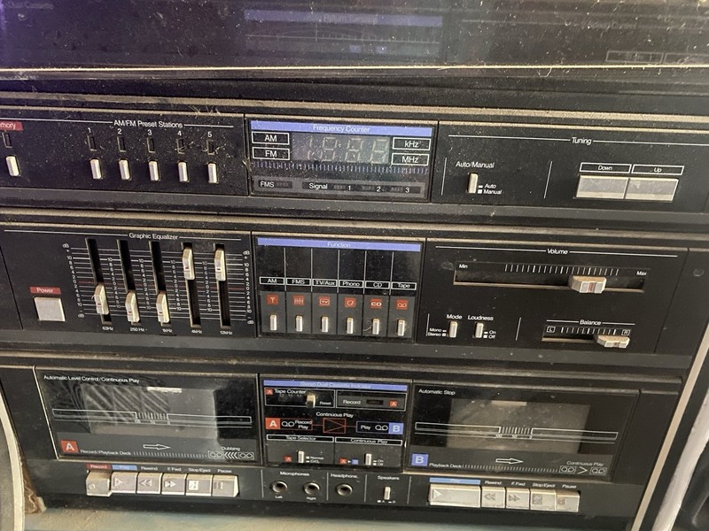 soundesign stereo Dual Cassette 8 Track And Turntable
