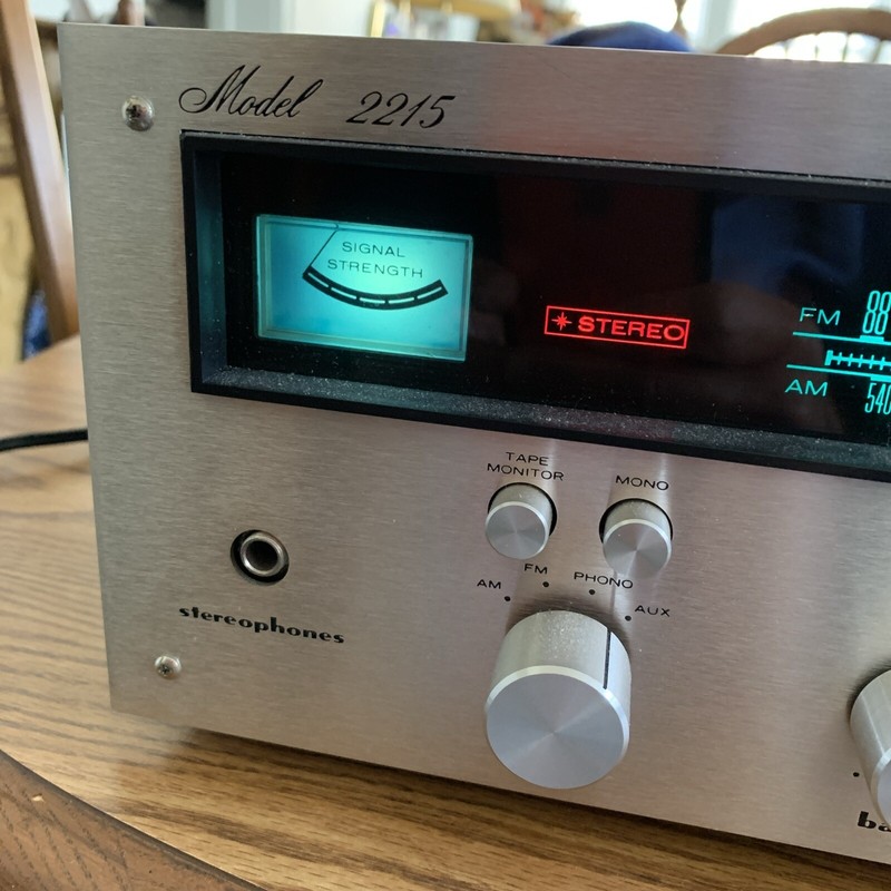 MARANTZ 2215 Super RARE “SILVER” ENGRAVED FACEPLATE RECEIVER .