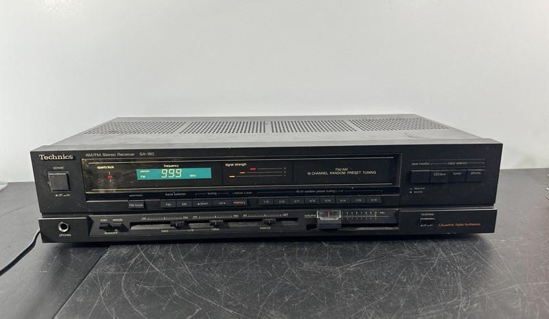 Vintage Technics SA-180 AM/FM Stereo Receiver