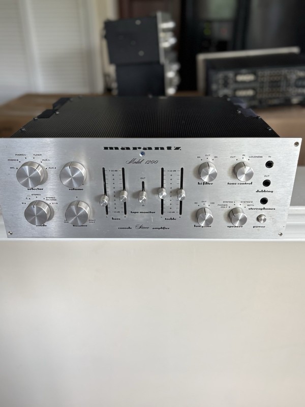 Marantz 1200 Vintage Integrated Amplifier 1970’s