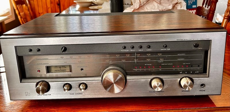 AM/FM Receiver Solid State AM/FM Stereo Receiver Luxman R-1040 Rosewood Finish