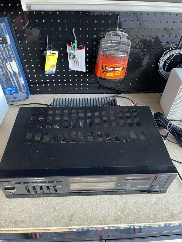 Fisher RS-913A Stereo Receiver . For Parts Or Repair . gallery