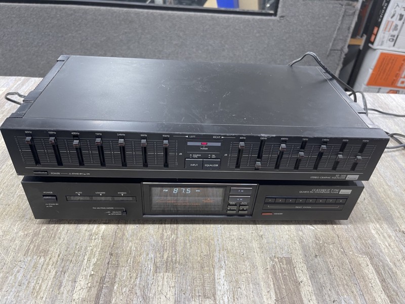 Vintage Sansui T-700 & SE- 300 EQUALIZER AND TURNER