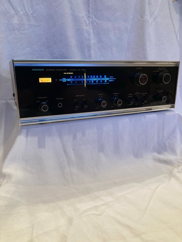 Pioneer SX-440 Stereo Receiver AM/FM Radio Model with Wood Case Cabinet gallery