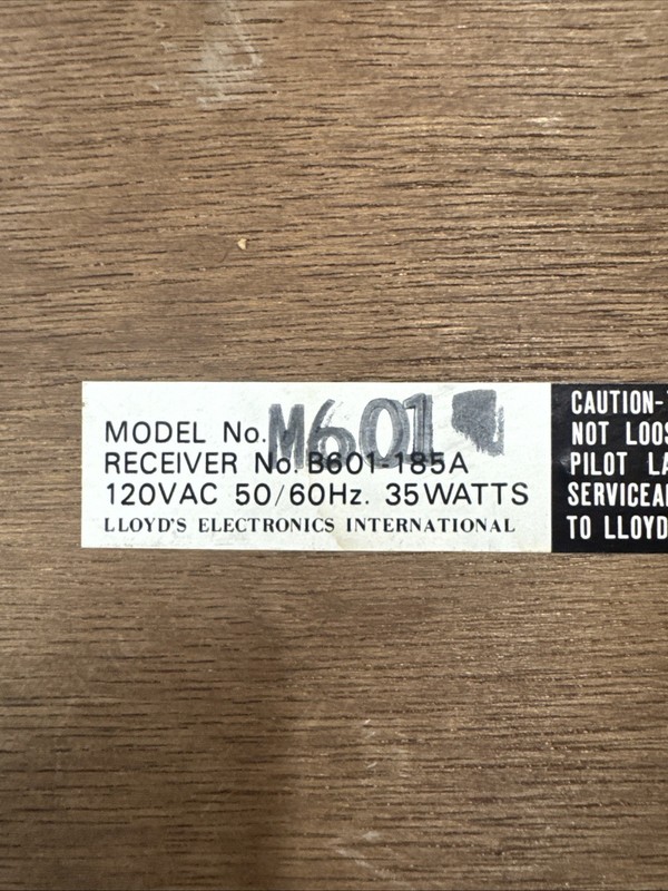 LLOYD's AM-FM Stereo Multiplex Receiver 8 Track Player Recorder - POWERS ON off gallery