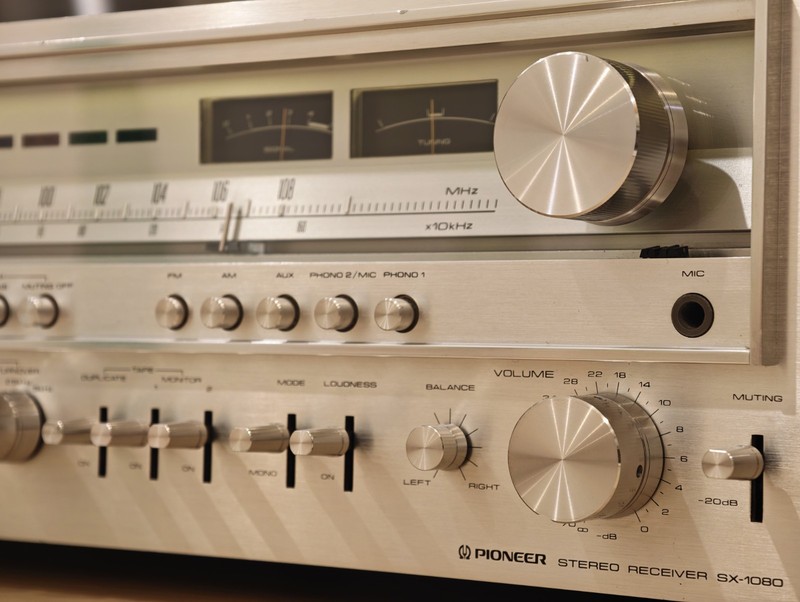 Vintage Pioneer SX1080 Receiver gallery