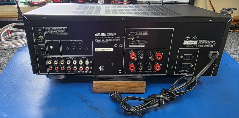 Yamaha RX-496 Stereo Receiver with Remote - PARTS gallery