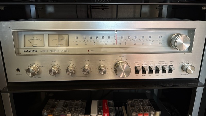 Lafayette LR-3030 Vintage Stereo Receiver - Excellent Condition