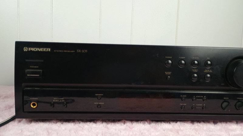 Pioneer Stereo Receiver Vintage SX-205 Tested Working gallery