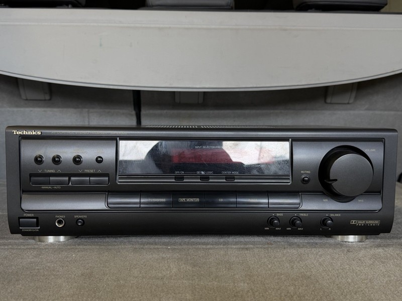 Technics SA-EX120 stereo receiver.