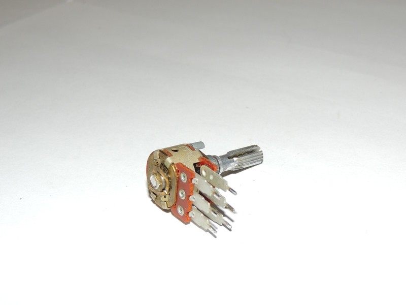 Yamaha CR-2020 Rotary Loudness Control Switch HA41056 gallery
