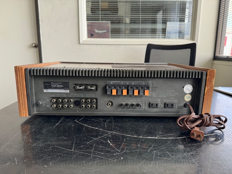 Vintage Kenwood KR-4600, 30W 120V/240V AM/FM Stereo Receiver 1977 - READ gallery
