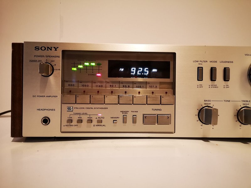 SONY FM Stereo/FM-AM Receiver STR-V45 gallery