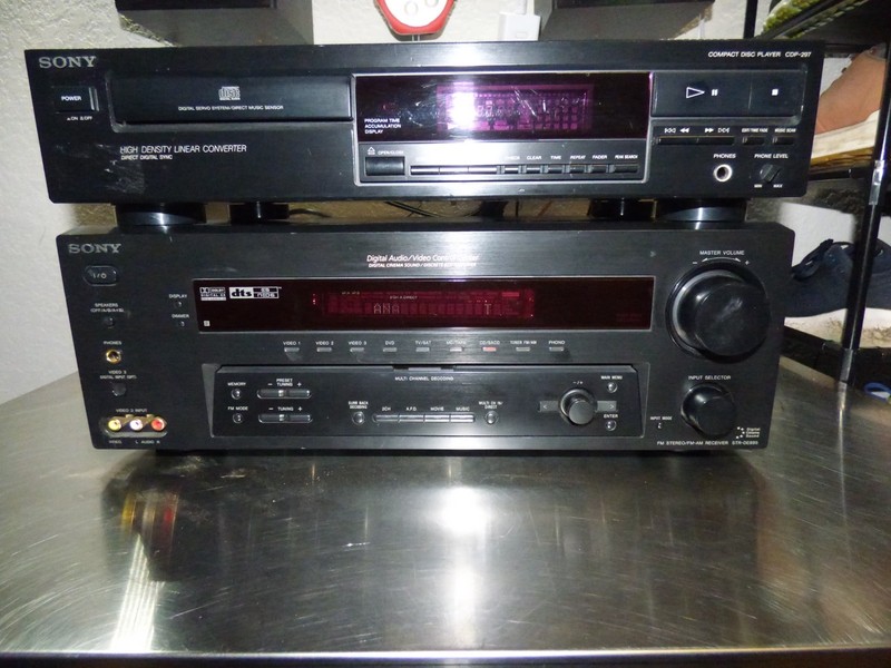 SONY str DE 895 receiver and SONY CDP297 CD all tested and working