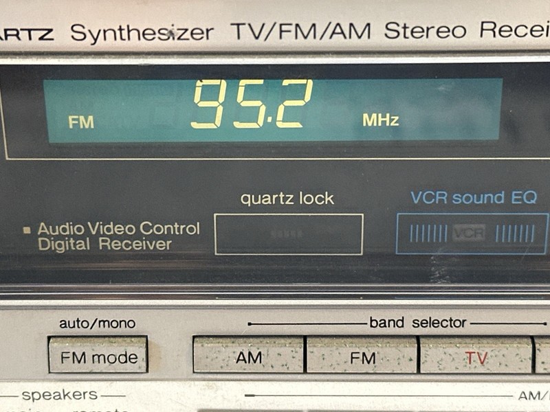 Technics SA-360 Quartz Synthesizer Stereo Receiver — Powers On — Untested Audio