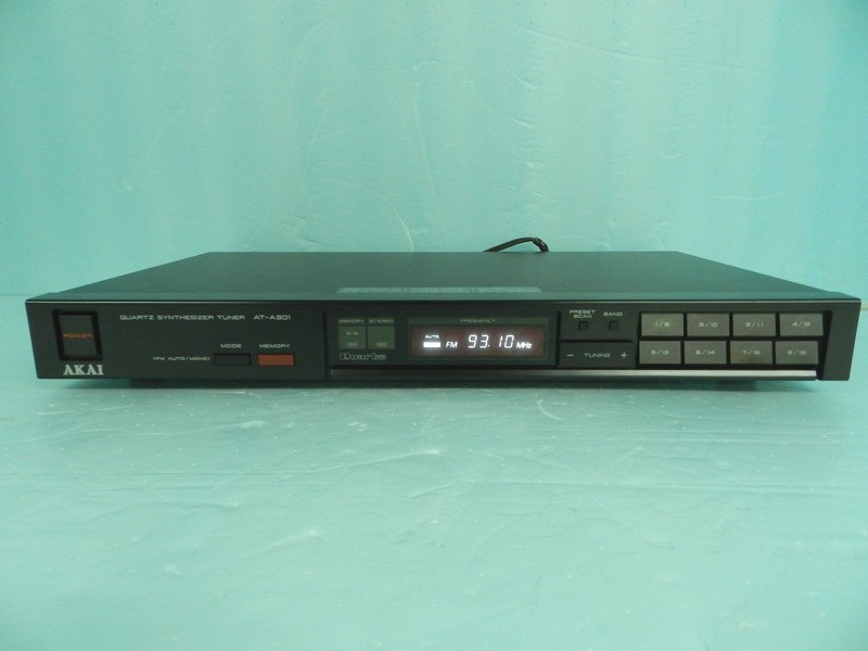 AKAI STEREO QUARTZ SYN.TUNER DECK AT-A301 WORKS~NEAR PRISTINE~ORIG.OWNER