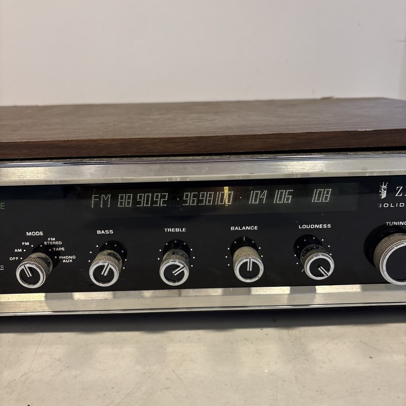 Zenith F680W Stereo 8 Eight Track Player Digilite Receiver - RADIO WORKS - READ! gallery