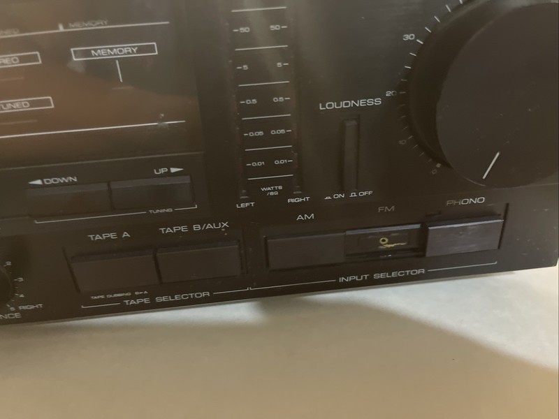 VINTAGE KENWOOD KR-930B STEREO RECEIVER Powers On. As Is gallery