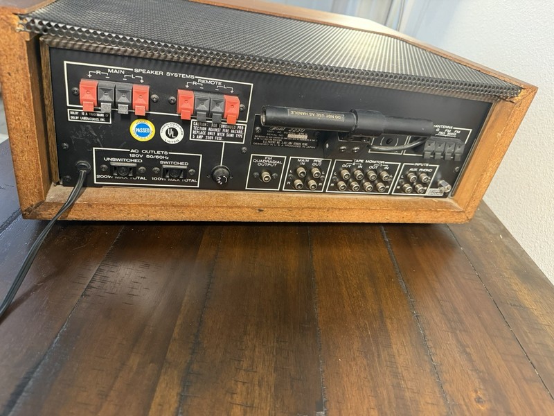 Vintage Marantz Model 2250 Receiver – Fully Working – Original Manual Included gallery