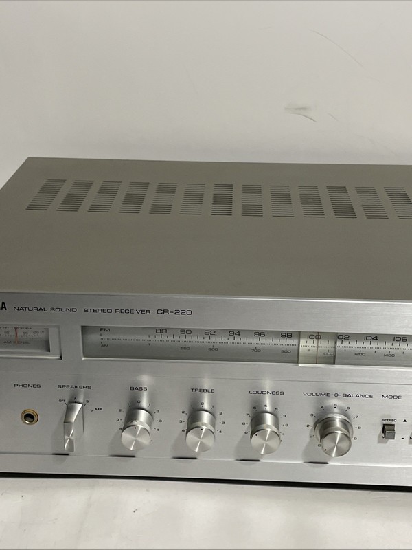 Yamaha CR-220 Natural Sound AM/FM Stereo Receiver - Tested & Working READ DESCRI gallery