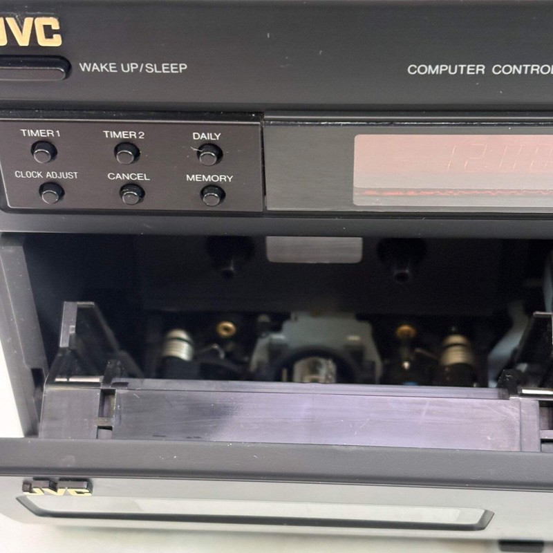 Broken JVC CA-MX44BK CD Dual Cassette Tuner Cd Player Does Not Read Disc gallery