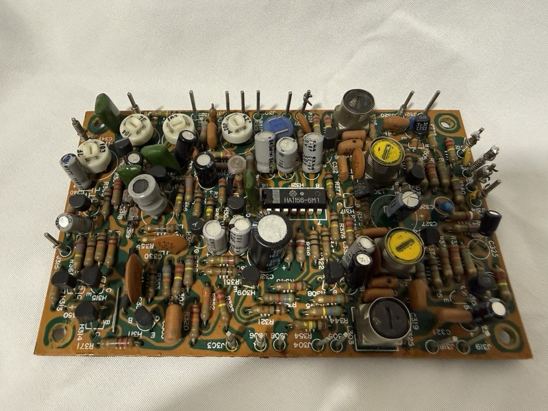 Vintage Marantz 2275 Stereo Receiver FM Tuner Circuit Board - F45 94V Rare gallery