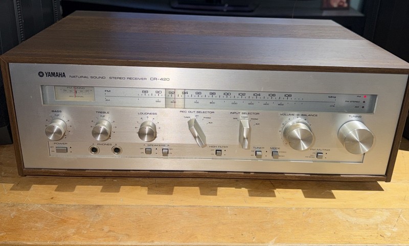 Yamaha CR-420 AM/FM Stereo Receiver - Clean Tested