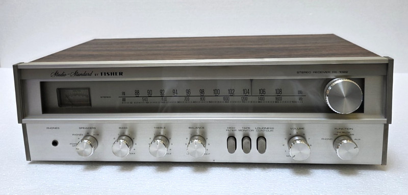 FISHER RS-1022 VINTAGE AM/FM STEREO RECEIVER Tested & Working! SEE VIDEO!