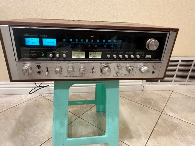 RESTORED SANSUI 9090DB VINTAGE STEREO RECEIVER 125 WPC gallery