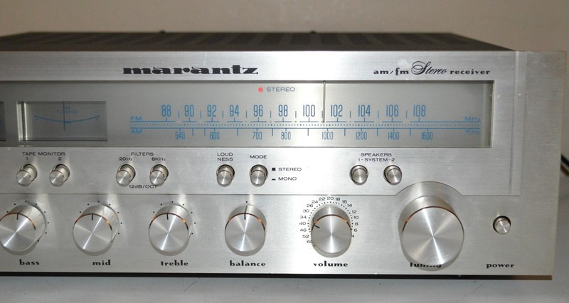 vintage Marantz 1550 stereo receiver 50WPC phono working vg+ need new light bulb gallery