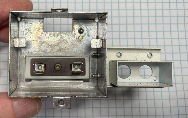 Marantz 2230 Meter and Stereo Light Housing Tested