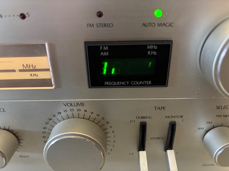 Realistic STA-240 Stereo Receiver 60WPC Radio Shack Walnut Case gallery