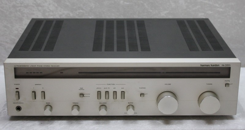 Harman Kardon Hk 350i Ultrawideband Linear Phase Stereo Receiver. VINTAGE