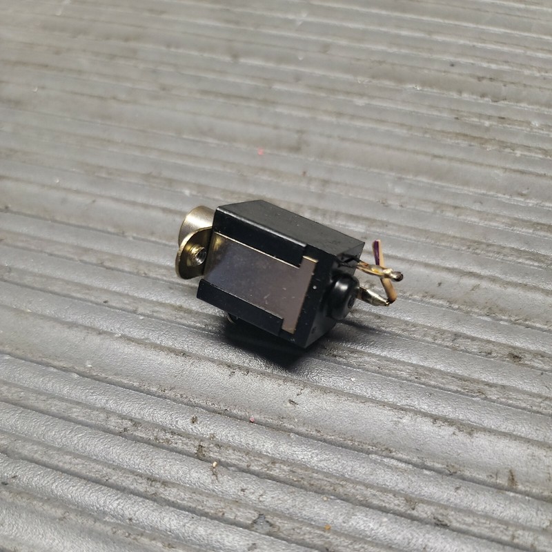 sony str-7045 Receiver Headphone Jack gallery