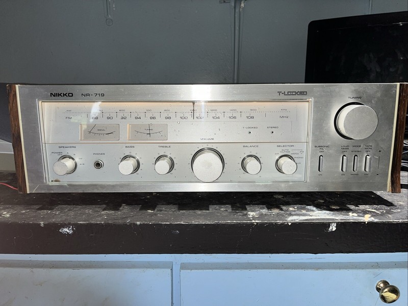 Vintage Nikko NR-719 Stereo Receiver