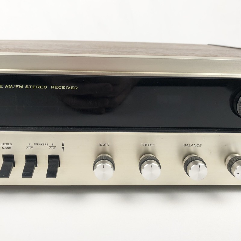Vintage Realistic STA-46 AM/FM Stereo Receiver (Works, Needs Service) gallery