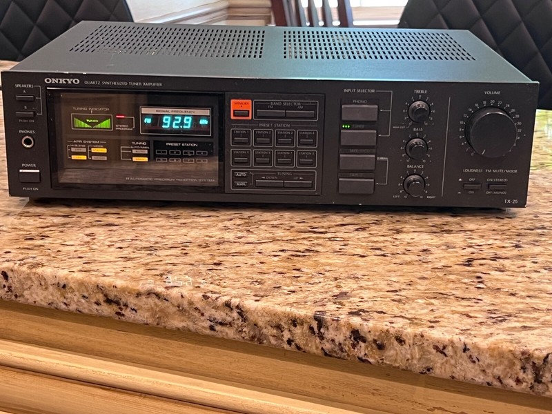ONKYO TX-25 AM-FM STEREO RECEIVER- VERY NICE- Vintage 1984-85 Japan