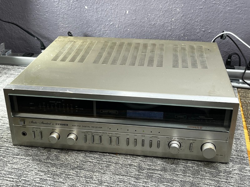 Vintage Fisher Rs-250 Studio-standard AM/FM Stereo Receiver USED 600134