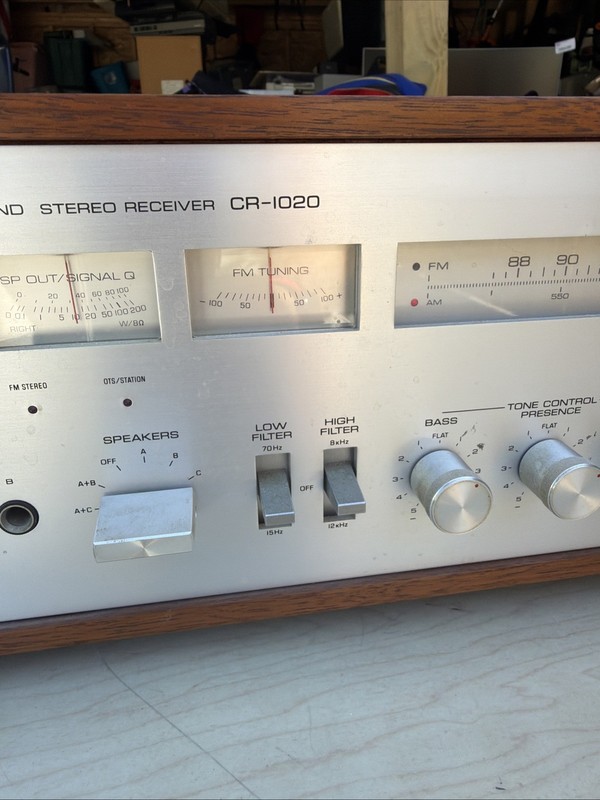 Vintage Yamaha CR-1020 AM/FM Natural Sound Stereo Receiver - Working gallery