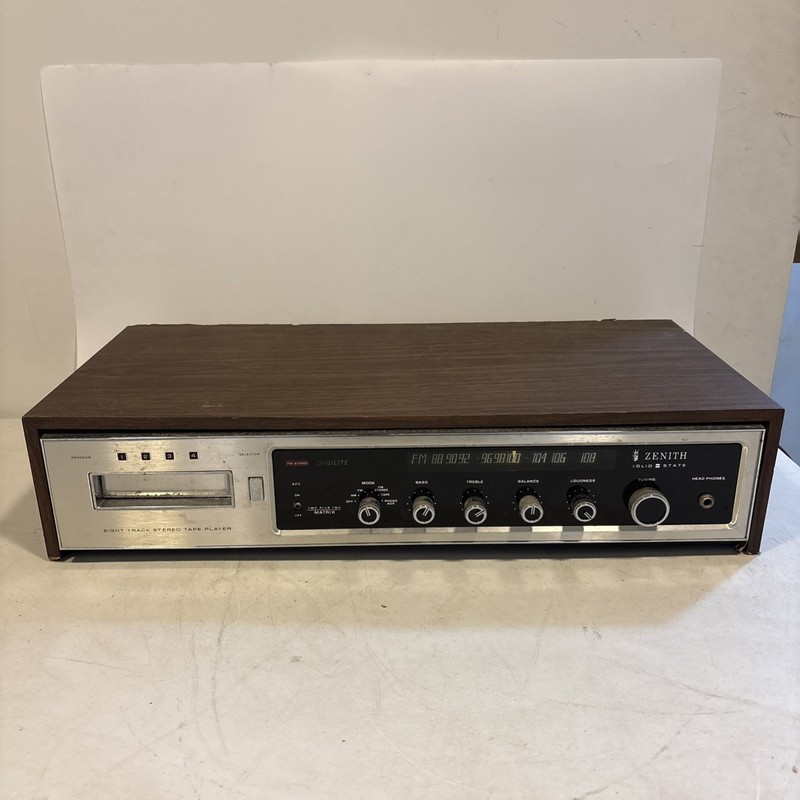 Zenith F680W Stereo 8 Eight Track Player Digilite Receiver - RADIO WORKS - READ!