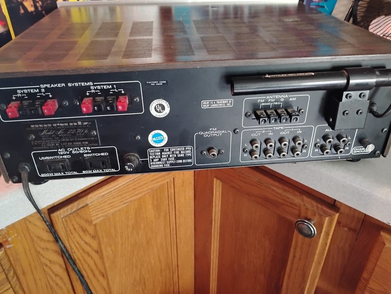 Pre-owned Marantz 2230B Vintage Stereo Receiver gallery