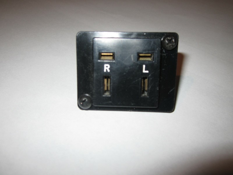 Pioneer SX-727 SX-828 SX 626 QX-8000 SX-6000 Speaker Output Socket K72-028