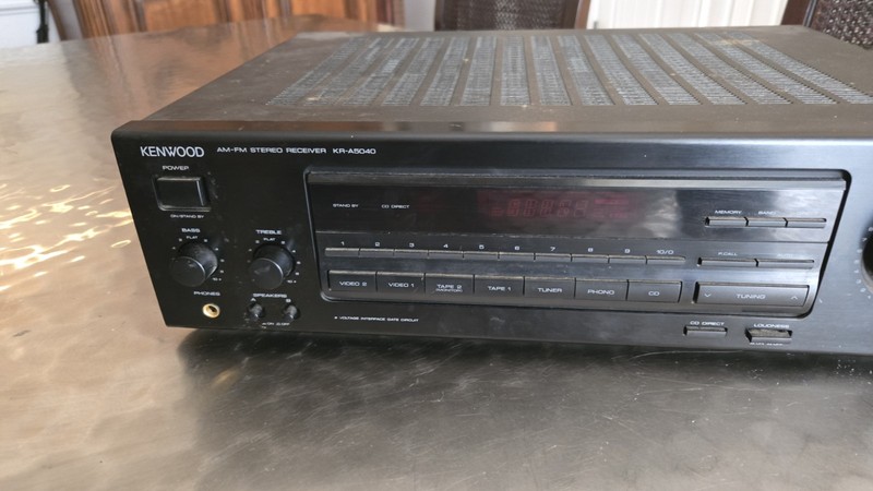 Kenwood KR-A5040 AM-FM Stereo Receiver 200W Tested Works No Remote Included gallery