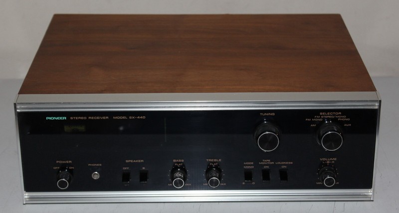 Vintage Pioneer SX-440 AM/FM Stereo Receiver 1969-71 working vg