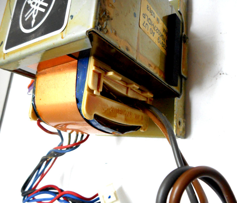 YAMAHA HTR-5660 RECEIVER - TRANSFORMER 75K027HDLP - PARTING OUT gallery