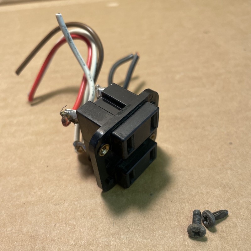 PIONEER SX-450 Stereo Receiver Genuine Parts: AC Outlets Switched/Unswitched gallery