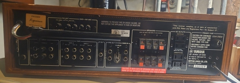 Yamaha Series CR-600 Stereo Receiver- Tested and Working gallery