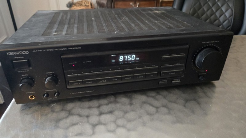 Kenwood KR-A5040 AM-FM Stereo Receiver 200W Tested Works No Remote Included gallery